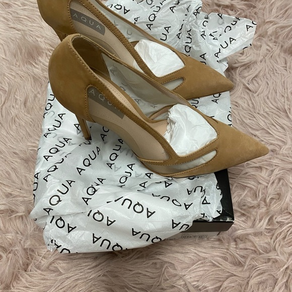 New tan suede Aqua 4” heels with mesh sides - Picture 3 of 5
